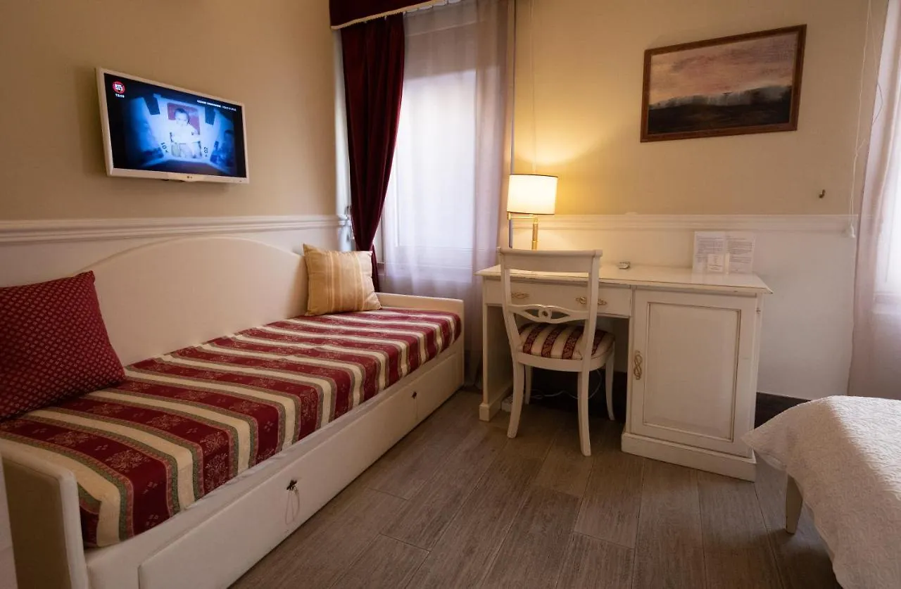 Hotel Bed Bra Verona 2*,