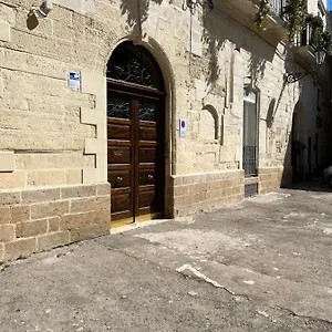 Regina Maria Lecce